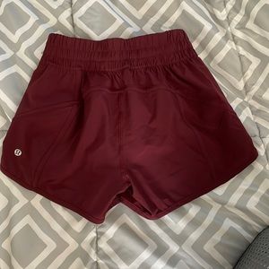 Lululemon size 6 womens shorts. MAROON COLOR 4 inch inseam